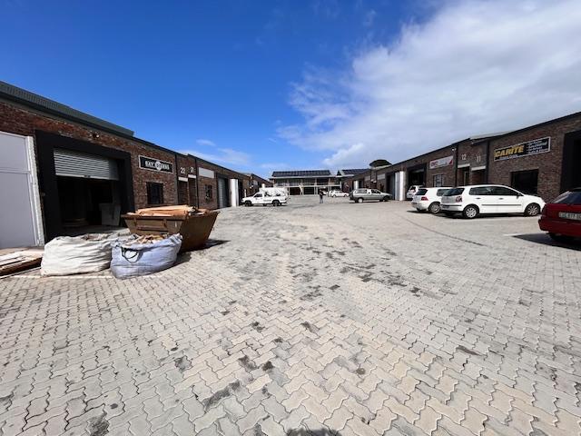 To Let commercial Property for Rent in Fairview Eastern Cape